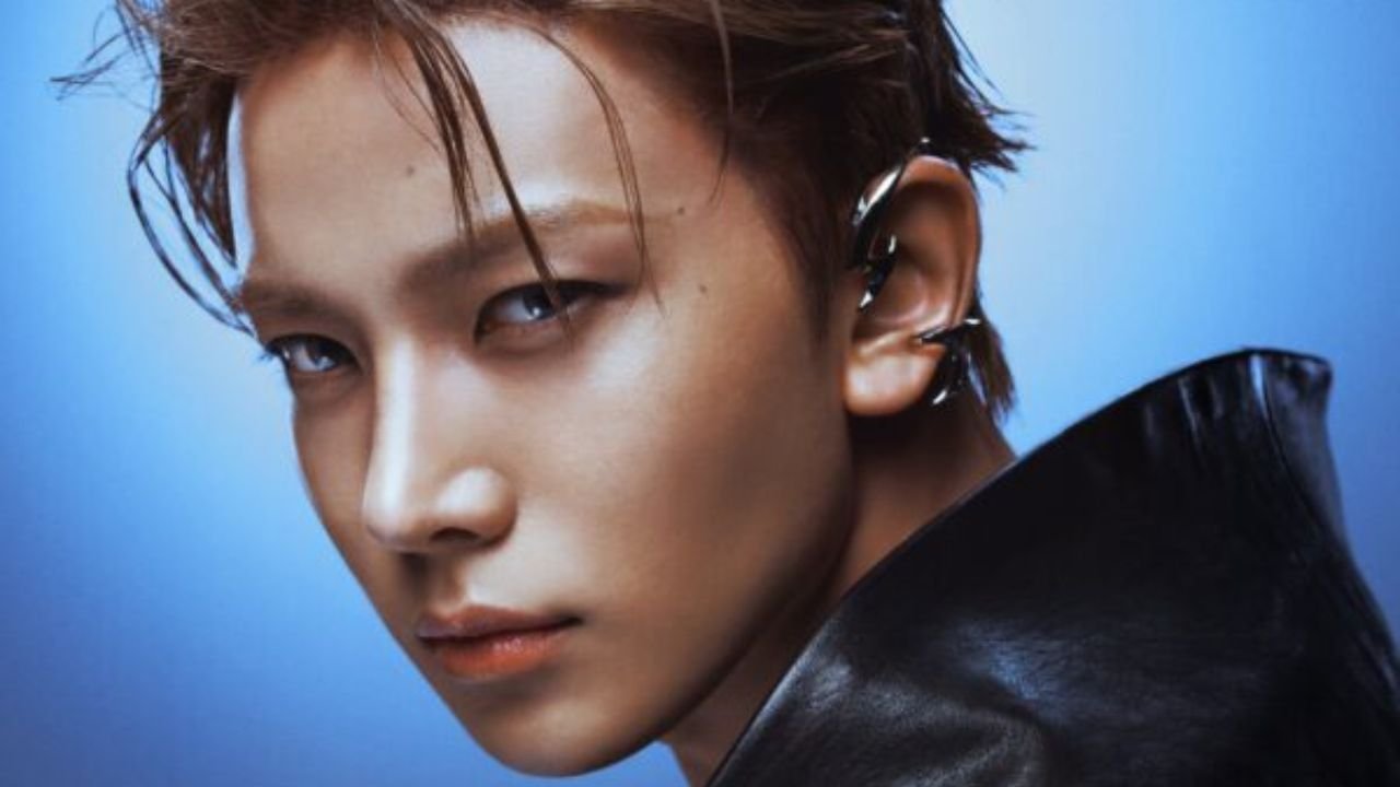 Heeseung, ex-membro do Enhypen, um jovem homem coreano posa para foto.