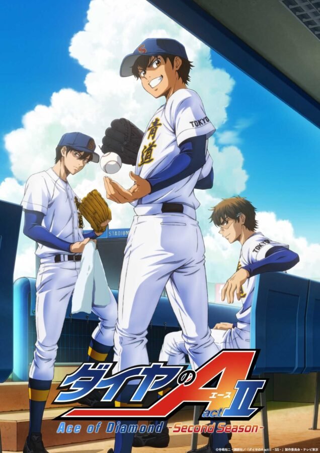 Visual chave do anime Diamond no Ace Act II - 2ª Temporada, mostrando três jogadores de beisebol da equipe Seidou em um banco de reservas sob um céu azul ensolarado. No centro, o protagonista Eijun Sawamura sorri com confiança enquanto joga uma bola para o alto. O título "Ace of Diamond - Second Season" aparece em destaque na parte inferior.