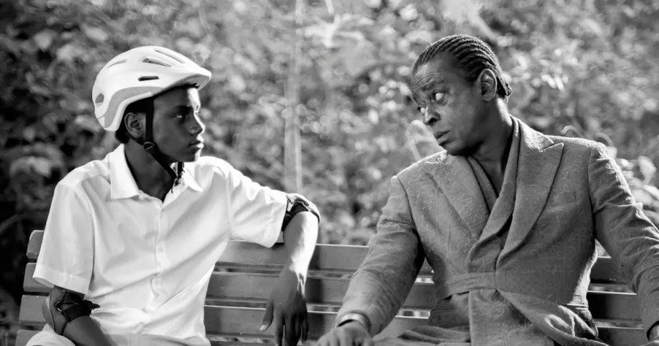 Crítica | Narciso: identidade, fantasia e a armadilha do ver sem olhar