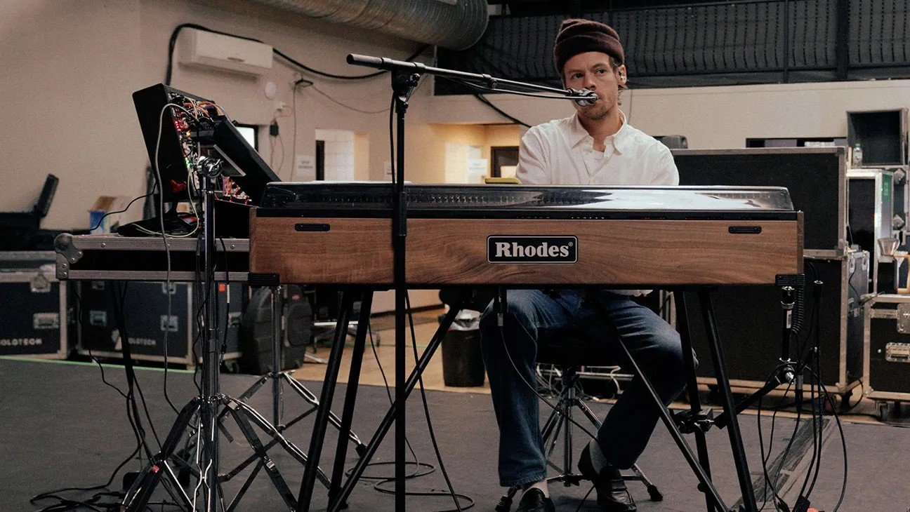 Harry Styles no trailer de Uma Noite em Manchester.