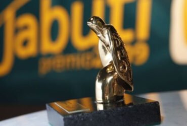 Prêmio Jabuti abre inscrições com categoria inédita para criadores de conteúdo literário; saiba mais