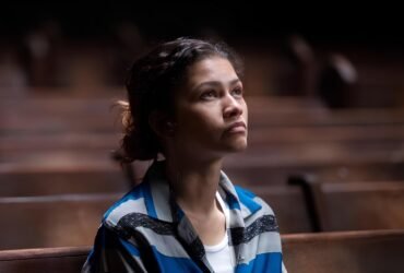 Euphoria | Zendaya é presa e Sydney Sweeney entra para o OnlyFans no trailer da 3ª temporada