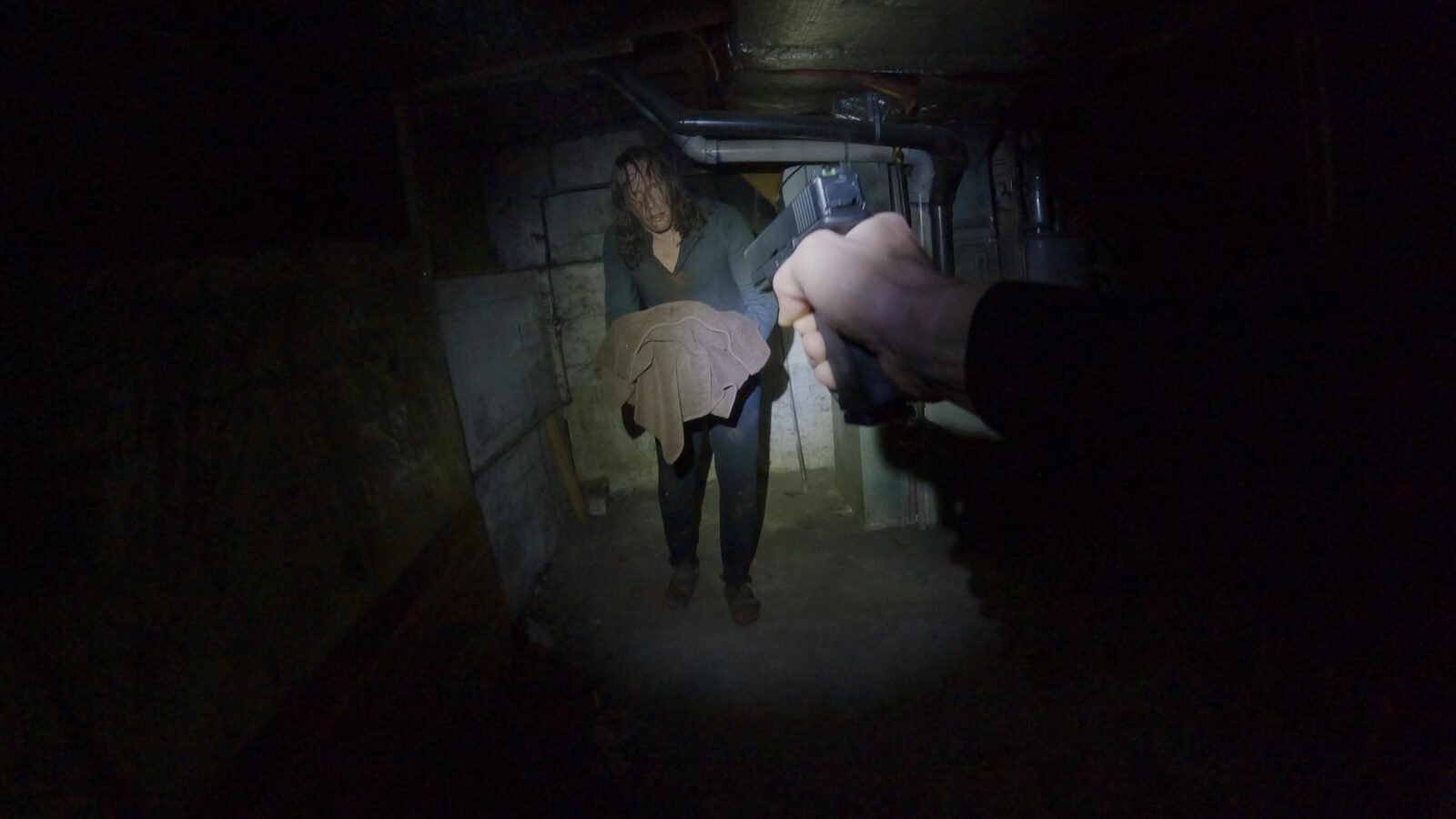 Crítica | Em 'POV' o terror vira álibi para a violência policial