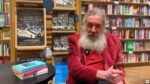 'Quadrinhos abandonaram a classe trabalhadora', dispara Alan Moore em entrevista