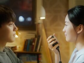 Crítica | Ditto: Conexões do Amor junta um rádio velho e dois corações desafinados no tempo