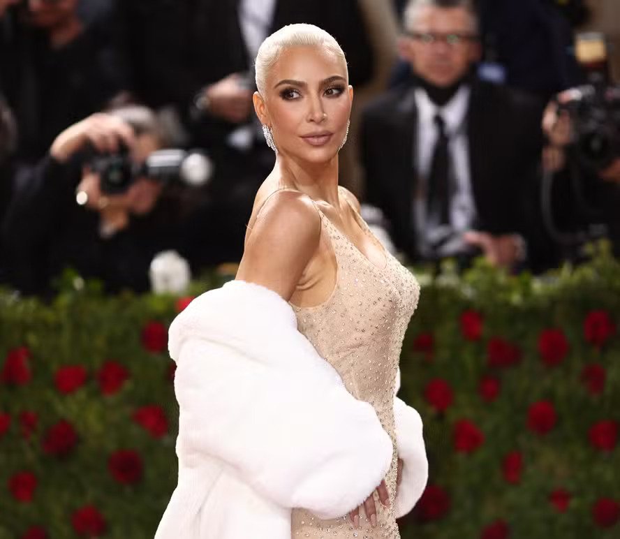 quais são os looks mais caros do Met Gala