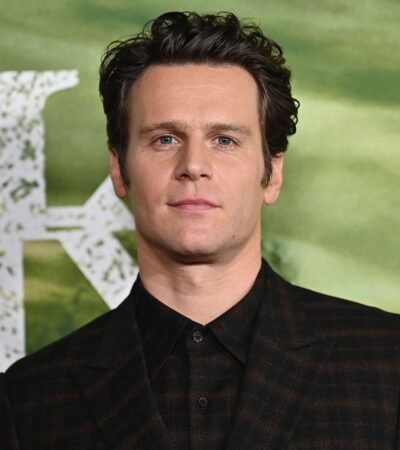 Jonathan Groff guerra do vietna