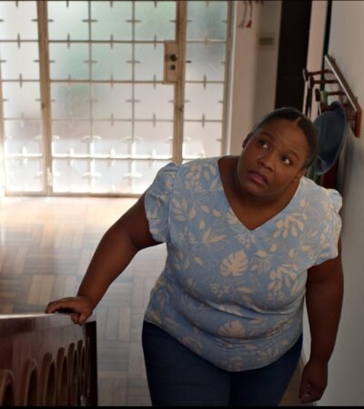 Crítica | 'Criadas' rompe o tecido da realidade em uma casa assombrada por fantasmas de carne e osso