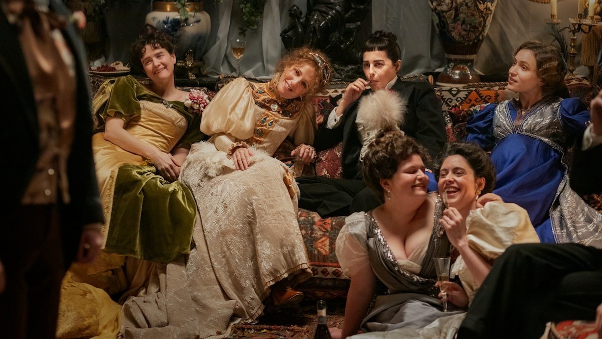 Crítica | A Divina Sarah Bernhardt: a mulher, o mito e o romance que insiste em defini-la