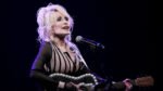 Morre Dolly Parton, ícone da música country, aos 80 anos