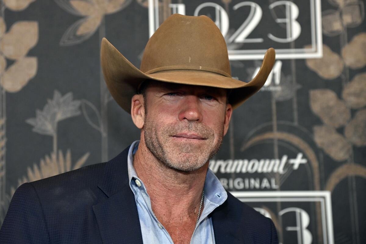 Taylor Sheridan processado por Yellowstone