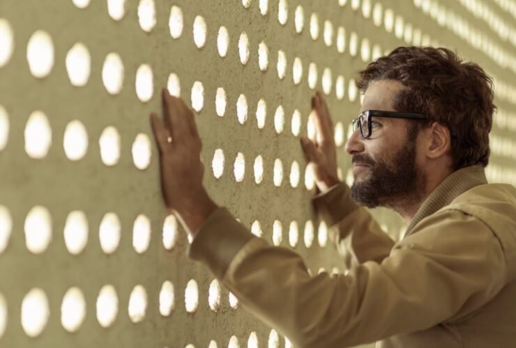 Crítica | Honestino: como filmar quem a História tentou apagar?