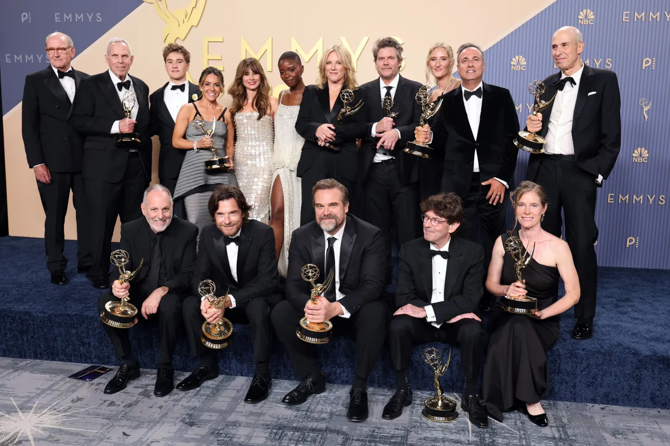 DTF St. Louis e seu elenco na premiação
