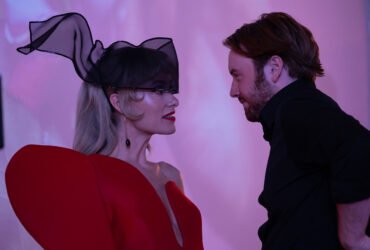 Crítica | Em 'I Want Your Sex' Gregg Araki trava guerra contra o puritanismo contemporâneo